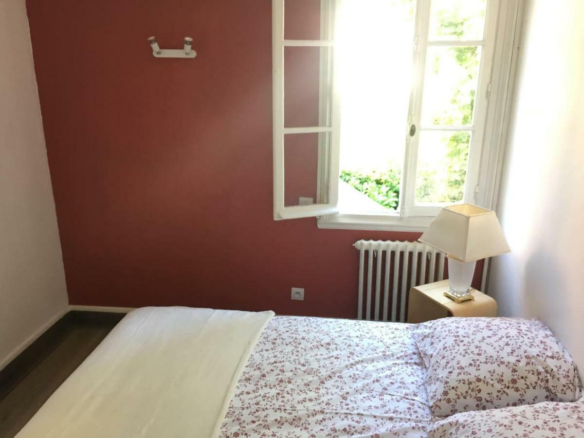 La Boheme Villa Довил Екстериор снимка
