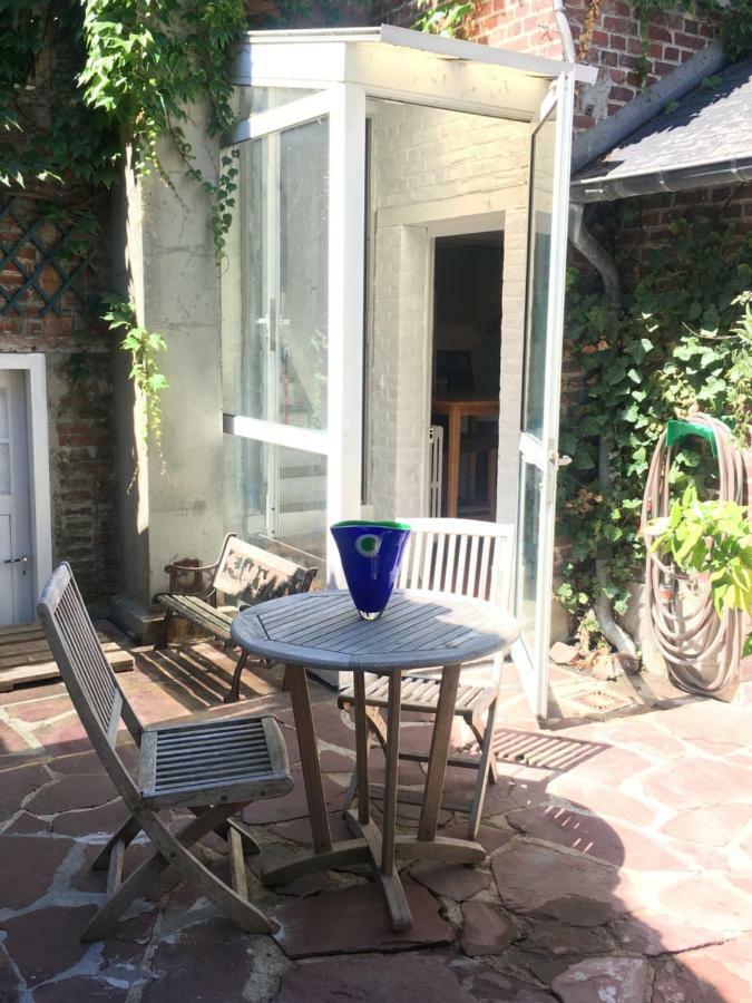 La Boheme Villa Довил Екстериор снимка